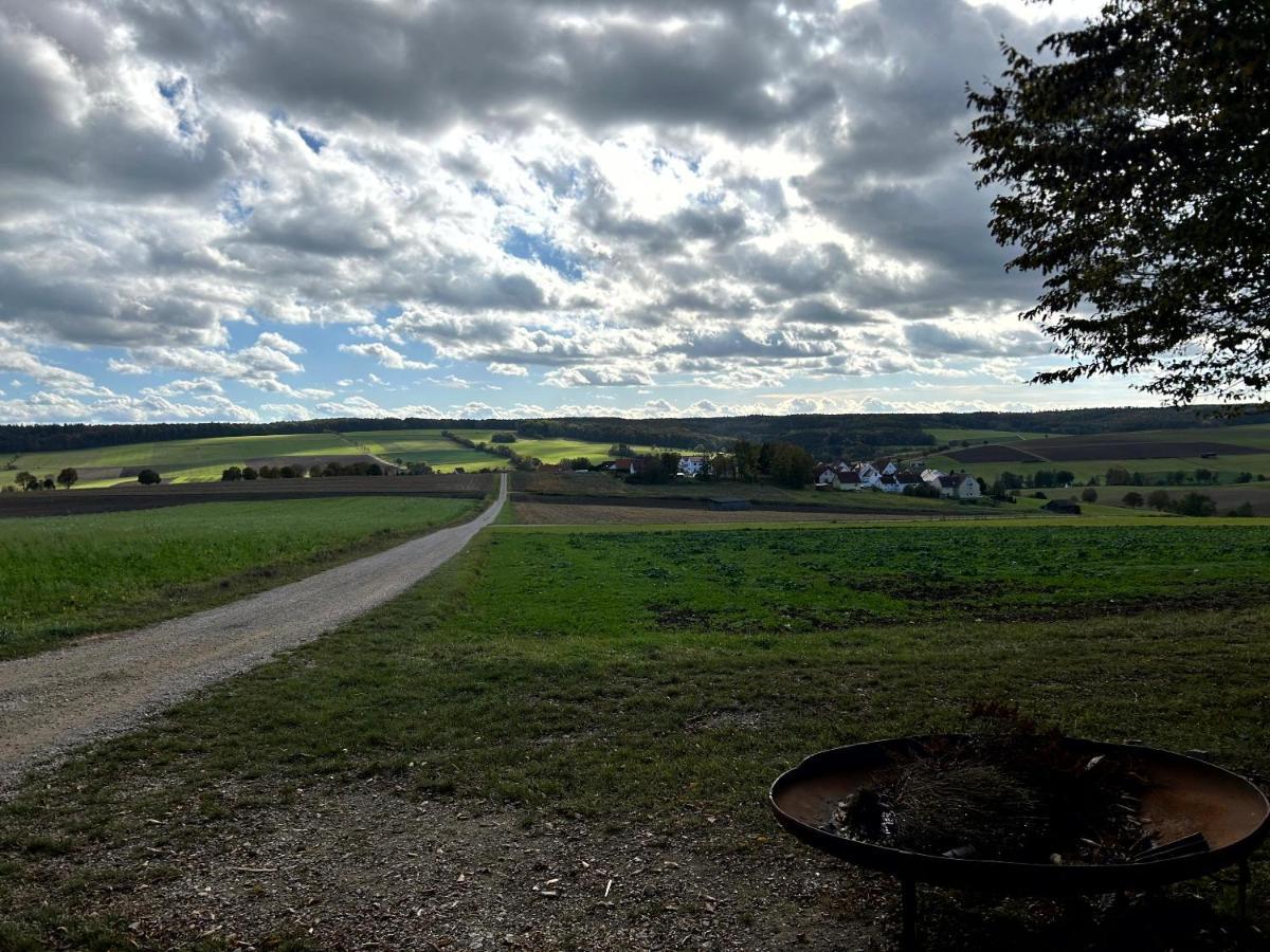 Ferienwohnung Im Usseltal - Monheimer Alb - Altmuehltal - Familie Geyer - Daiting Monheim  Buitenkant foto