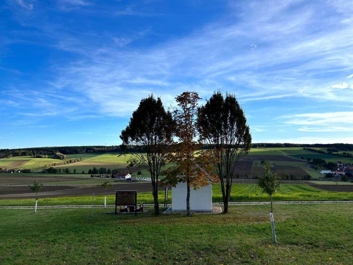 Ferienwohnung Im Usseltal - Monheimer Alb - Altmuehltal - Familie Geyer - Daiting Monheim  Buitenkant foto