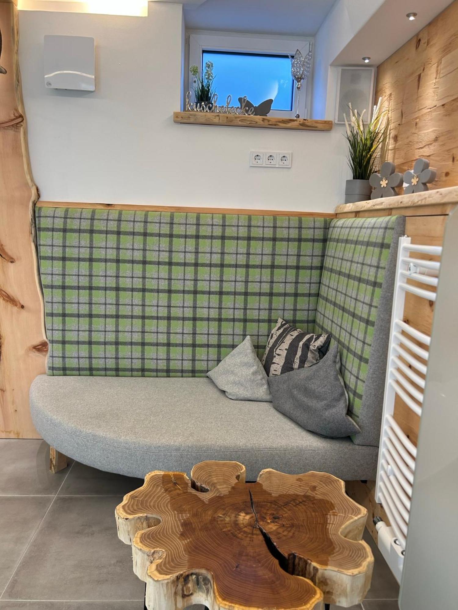 Ferienwohnung Im Usseltal - Zirben Spa - Monheimer Alb - Altmuehltal - Familie Geyer Daiting Monheim  Buitenkant foto